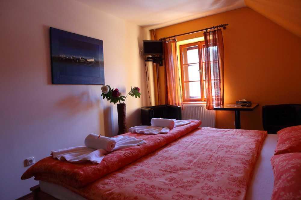 Hotel U Martina - Kocabka Rožmberk nad Vltavou Buitenkant foto